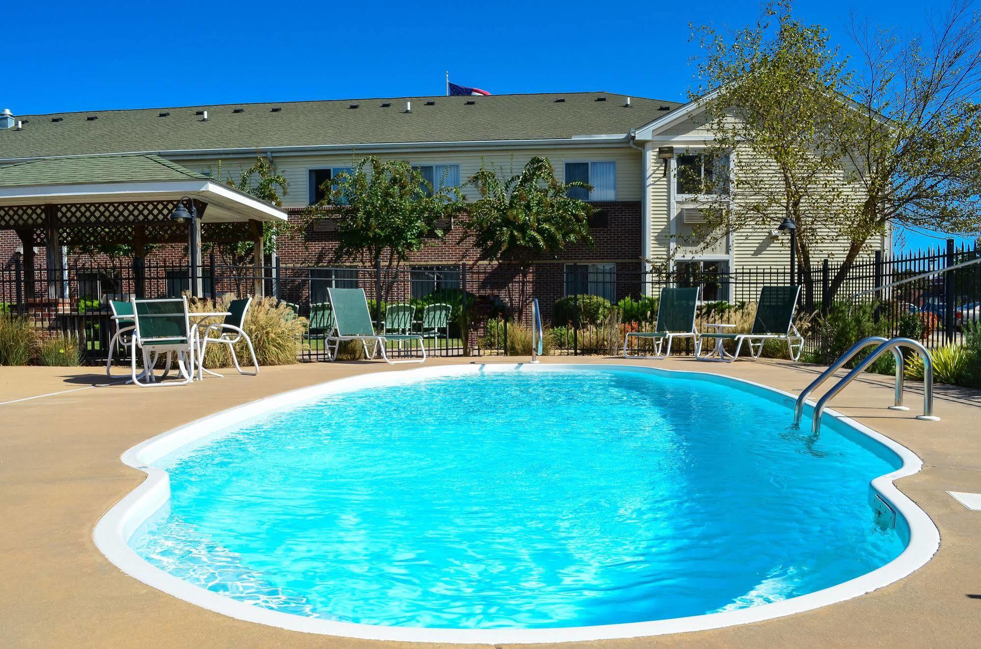 Intown Suites Extended Stay Decatur Al Exterior foto